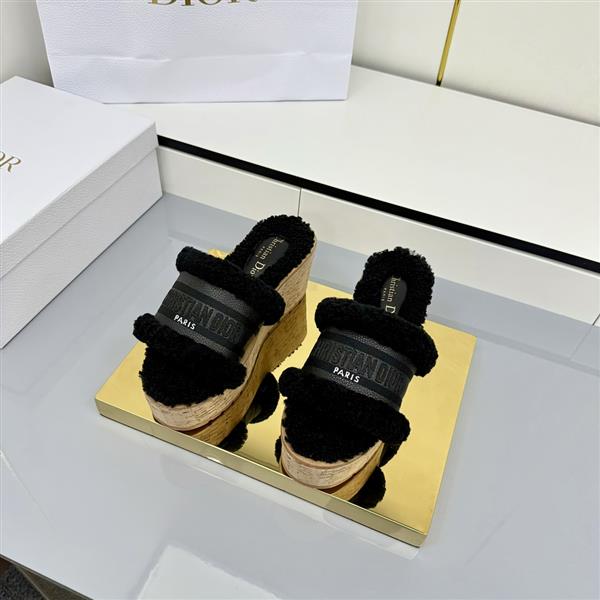 20251128184322620 290